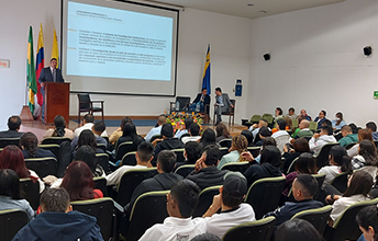 Con éxito UNIMAYOR realizó Foro Público Candidatos a Rector 2024-2028.