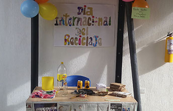 Conmemoración del Día Mundial del Reciclaje.