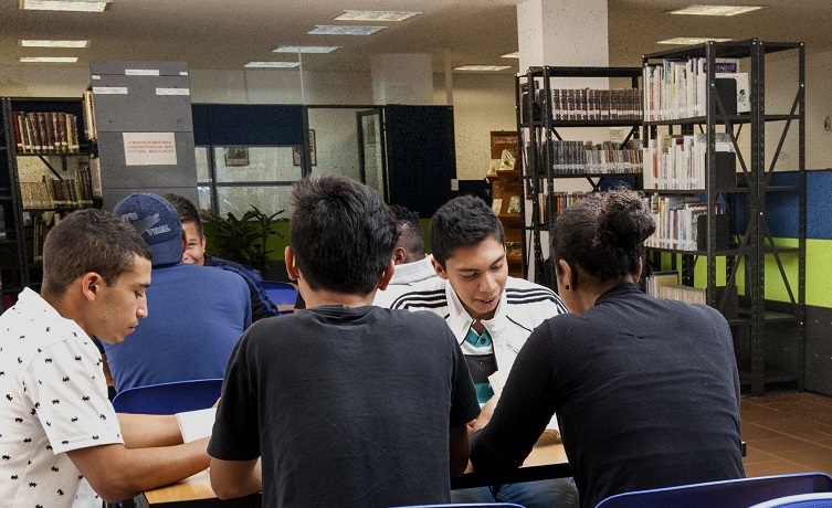 Devolución de material bibliográfico