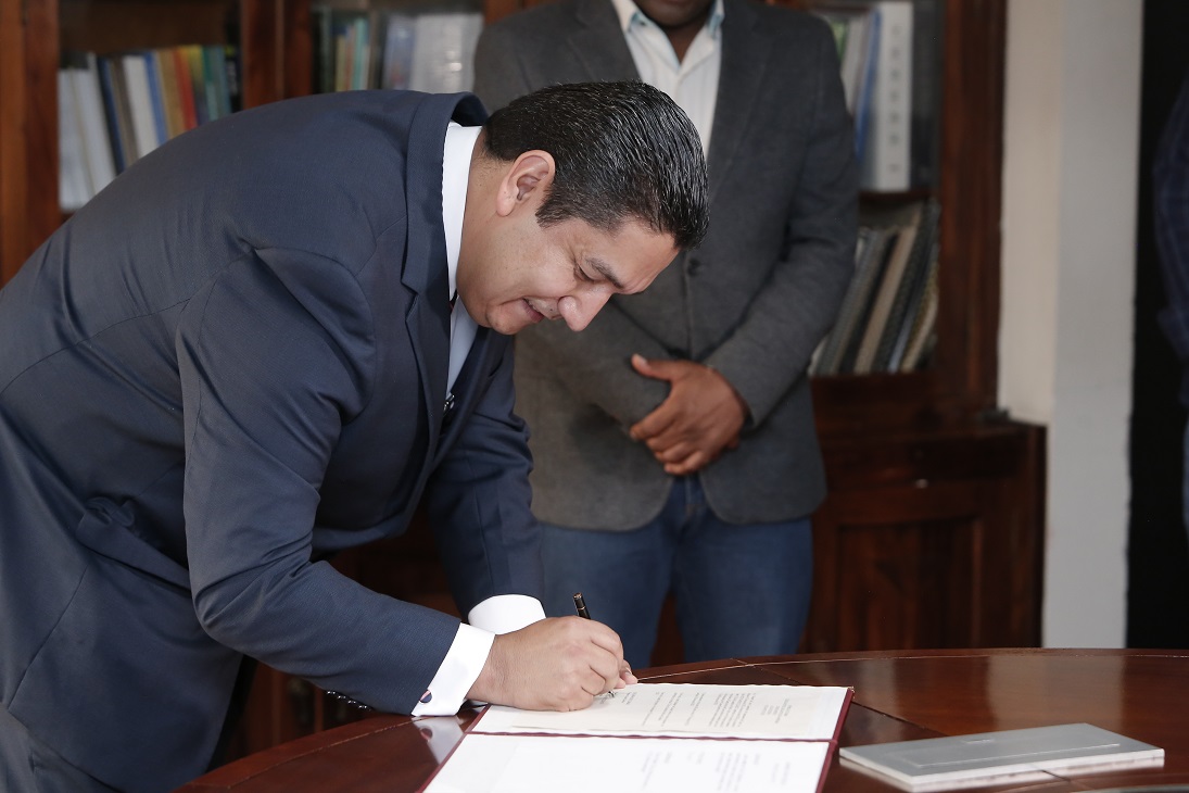 Posesión Rector 2020 2024 02