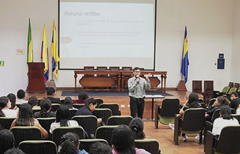 Comunidad UNIMAYOR fortalece su conocimiento a través de la Neuroeducación.