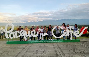 Estudiantes UNIMAYOR fortalecen sus conocimientos con visita a importantes Ecoparques de Colombia.