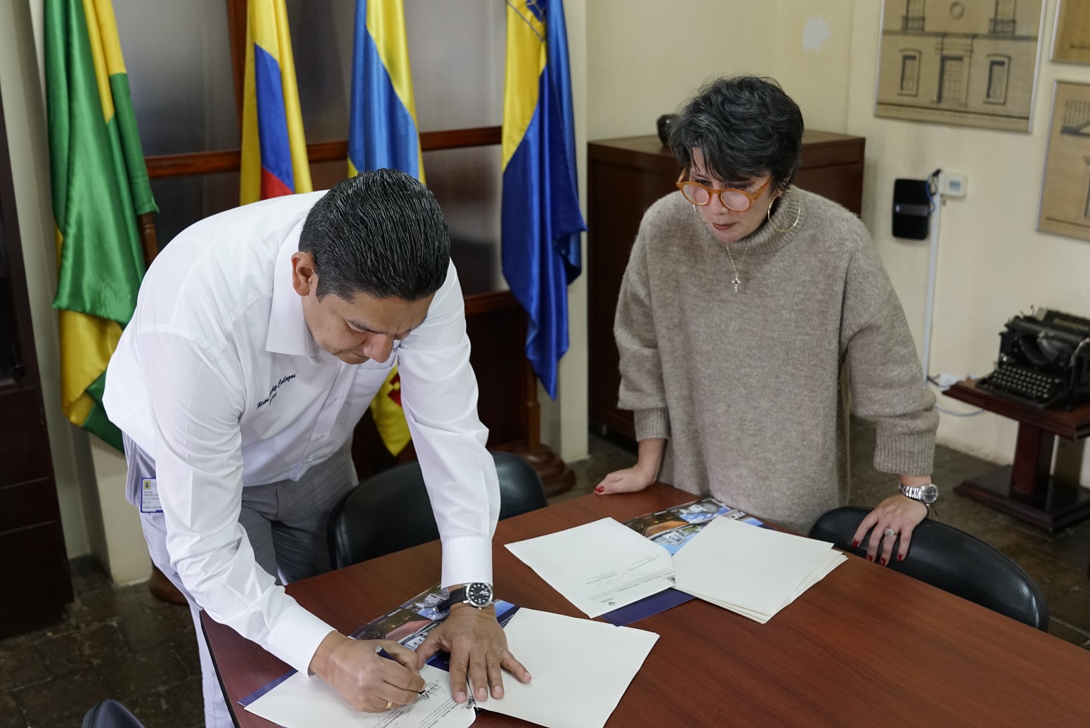 El Convenio entre UNIMAYOR y la CCC 01