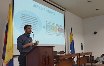 Positivo balance en Seminario Nuevas Tendencias de la Ingeniería y Aplicaciones Informáticas.