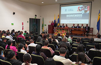 Exitoso encuentro de padres pro Educación Superior de estudiantes UNIMAYOR.