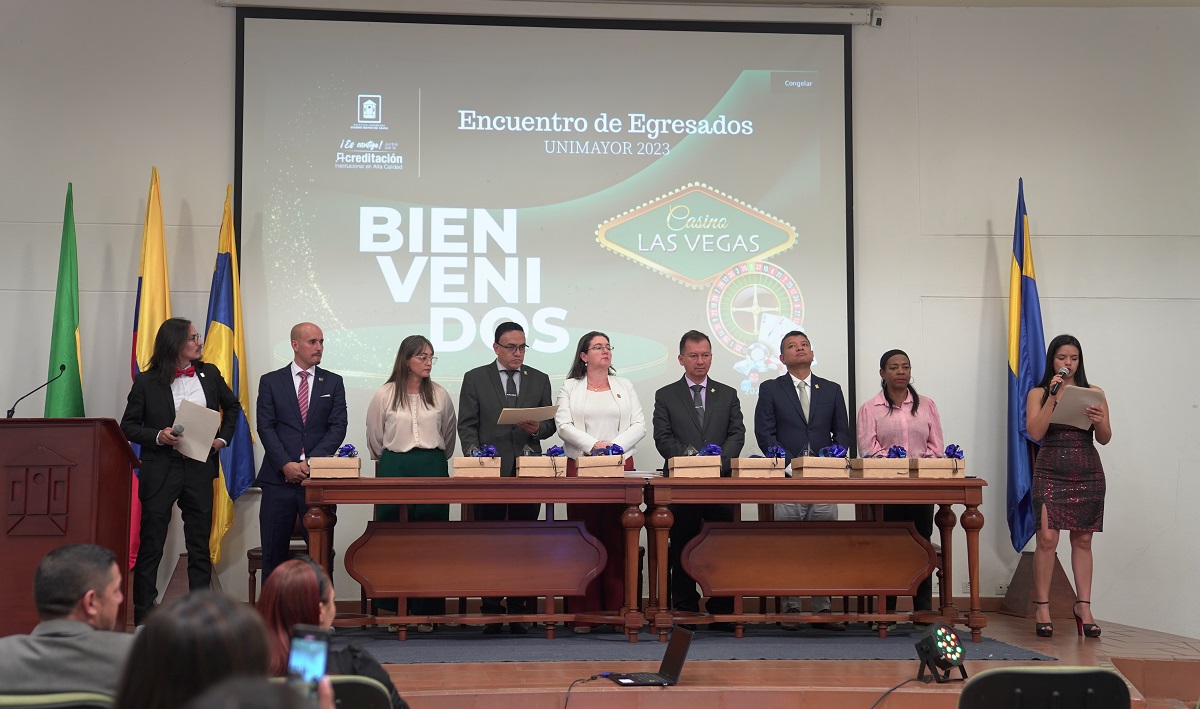 Fotos Egresados UNIMAYOR 2023 02