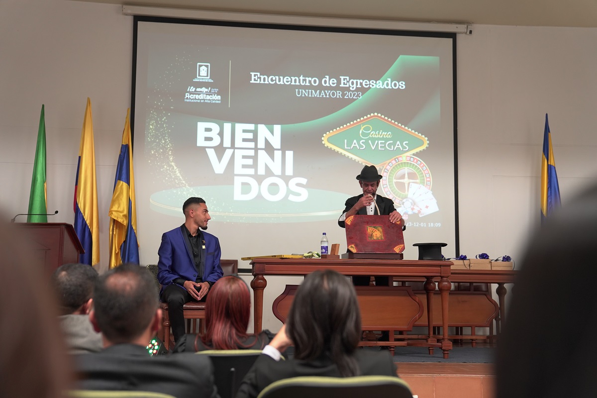 Fotos Egresados UNIMAYOR 2023 02