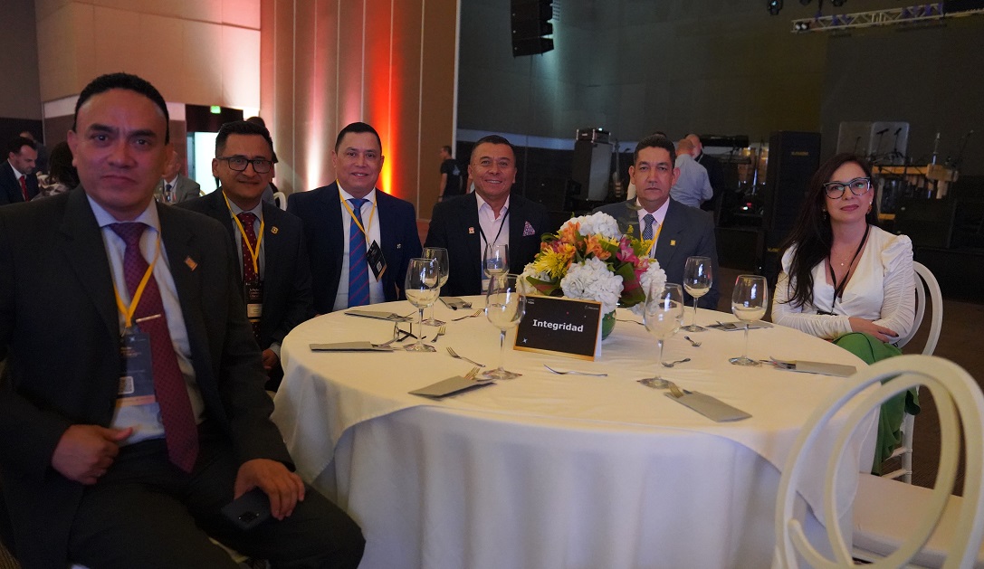Reconocimiento Manuel Zapata Olivell