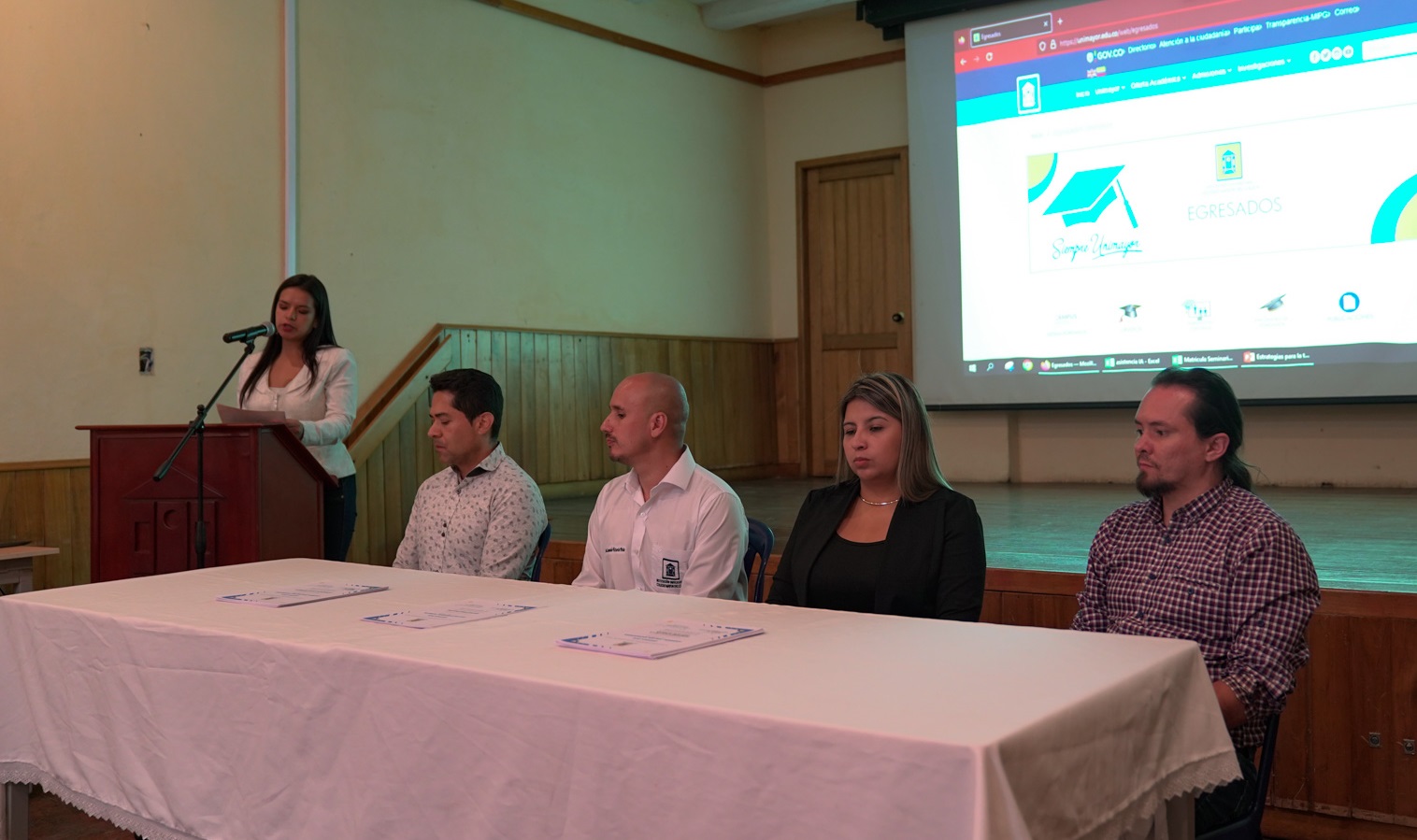 UNIMAYOR certifica conocimientos 02