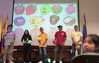 Estudiantes de la Facultad de Educación crean productos para fortalecer procesos de enseñanza – aprendizaje.