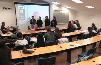 Con clases espejo UNIMAYOR fortalece la formación y aprendizaje de sus estudiantes.