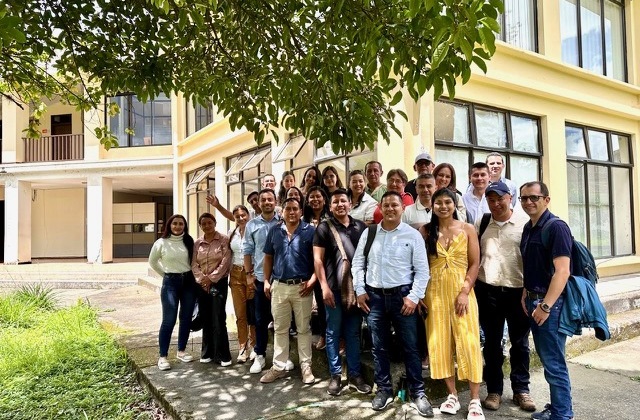 UNIMAYOR impulsa el emprendimiento regional a través de convenio con FENALFIQUE.