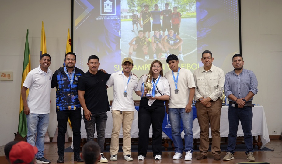 Ceremonia premiación Copa Honor UNIMAYOR 2025 1