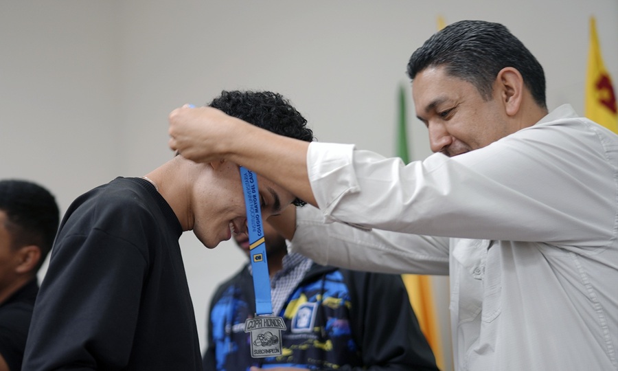 Ceremonia premiación Copa Honor UNIMAYOR 2025 1